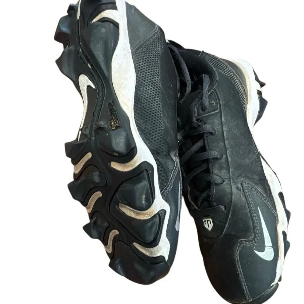 Nike Alpha Menace Football Cleats Black White Youth Size 4Y Molded Traction Shoe